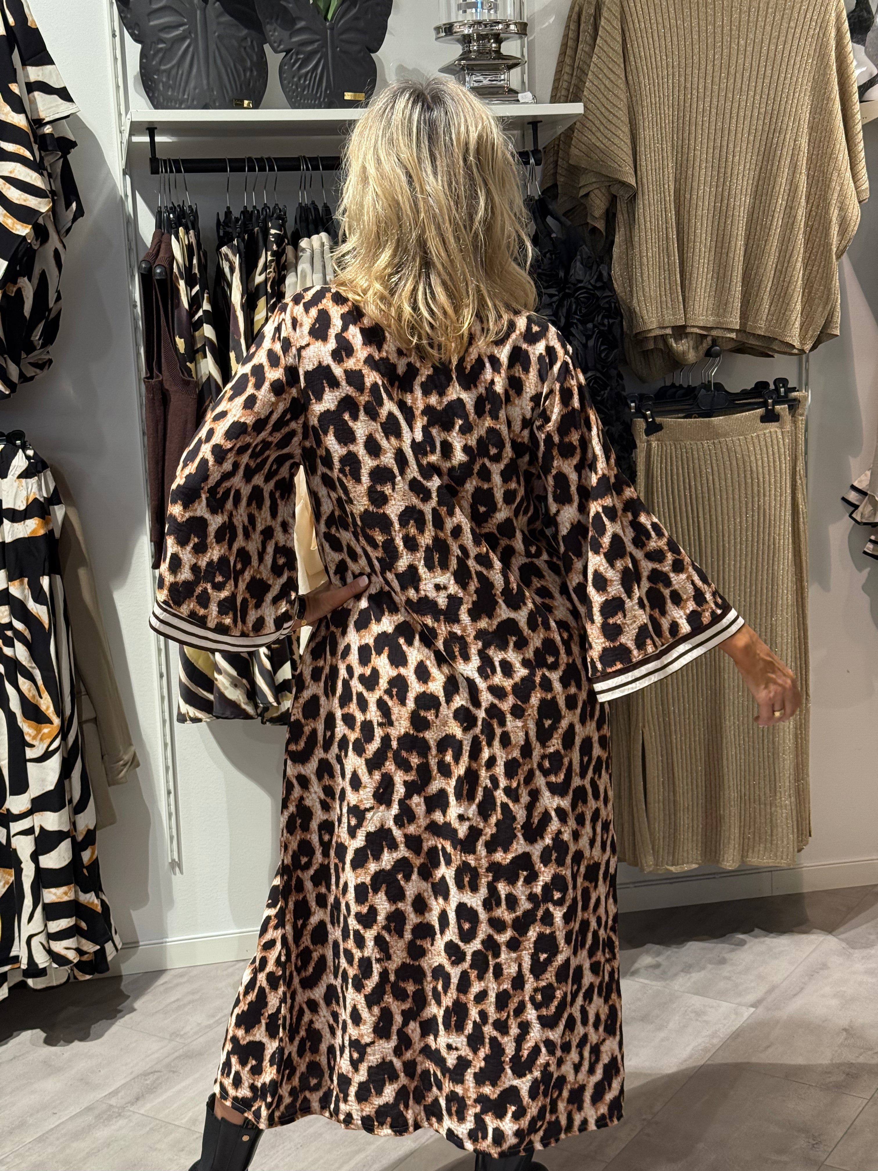 Stefania-kleid – Leo