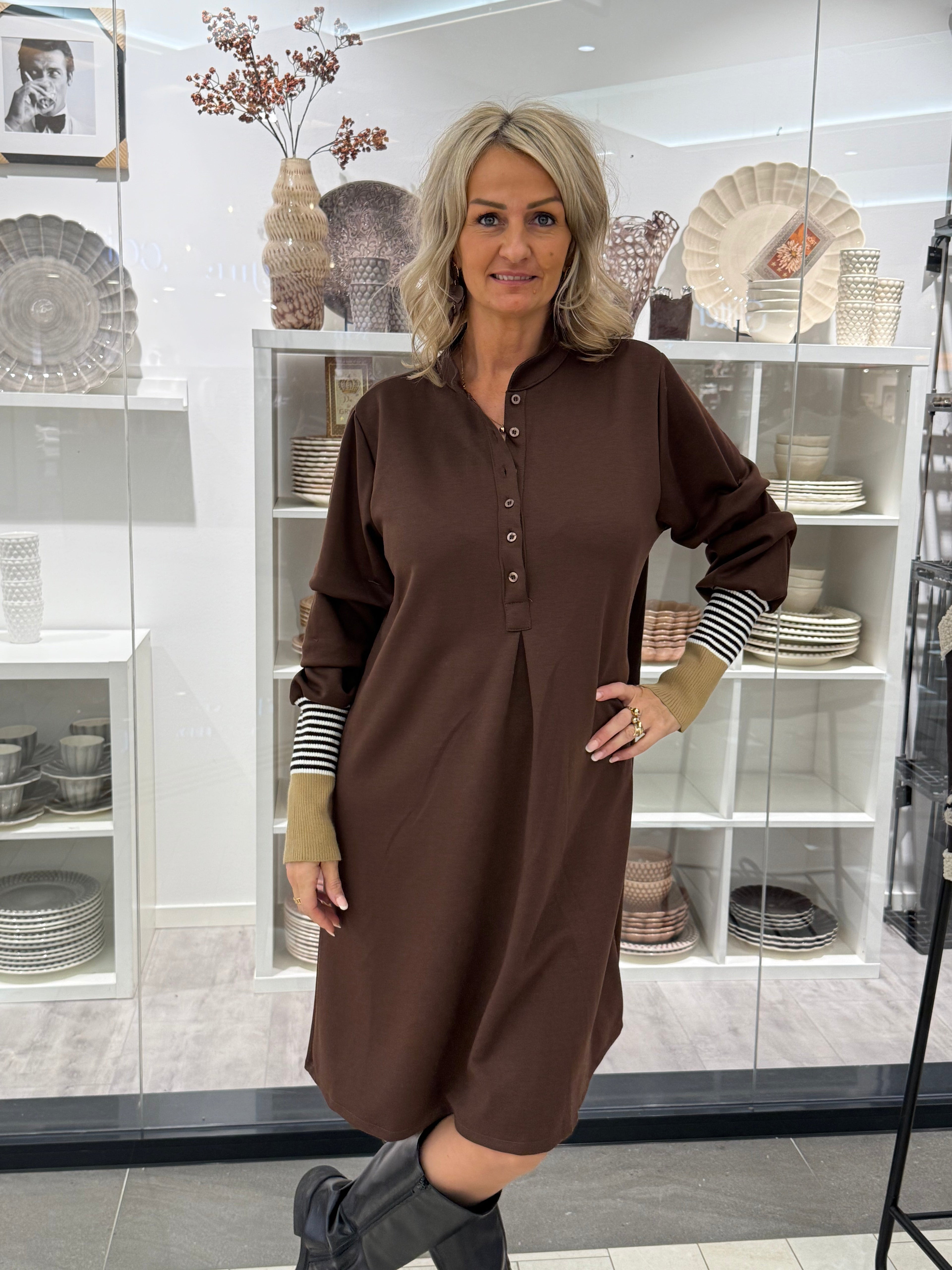 Kleid Cybele – Braun